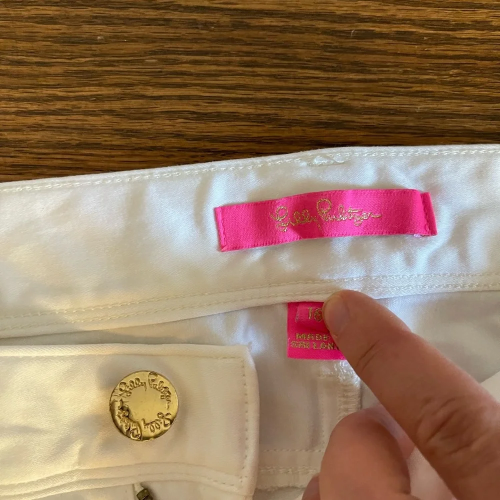 Elegant Lilly Pulitzer Women's White Jeans with Gold Trim Size 16 - Picture 3 of 5